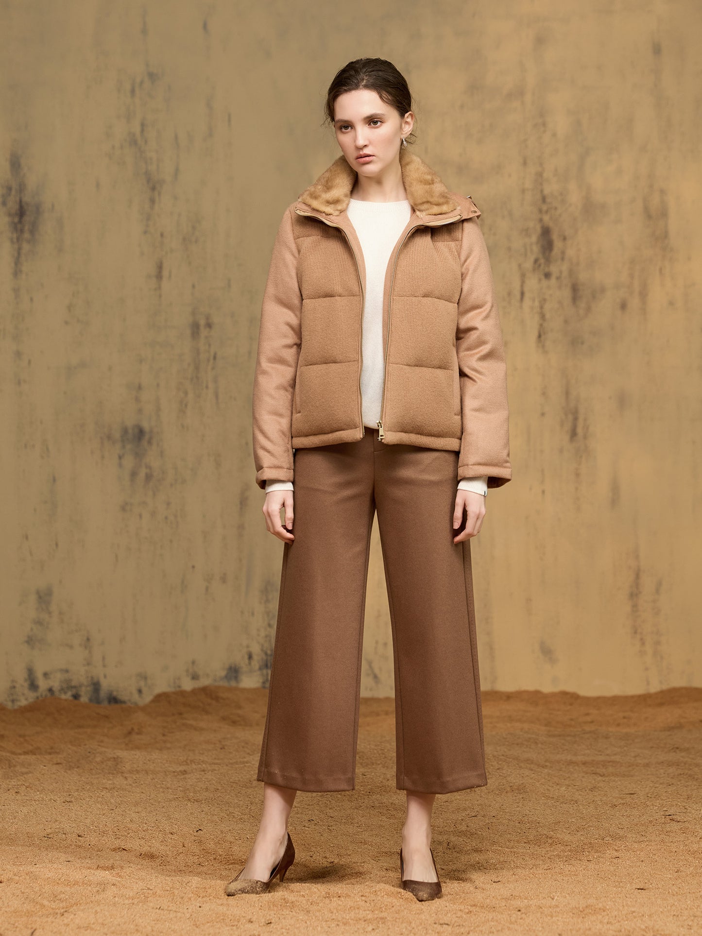 貂毛領連帽羽絨外套