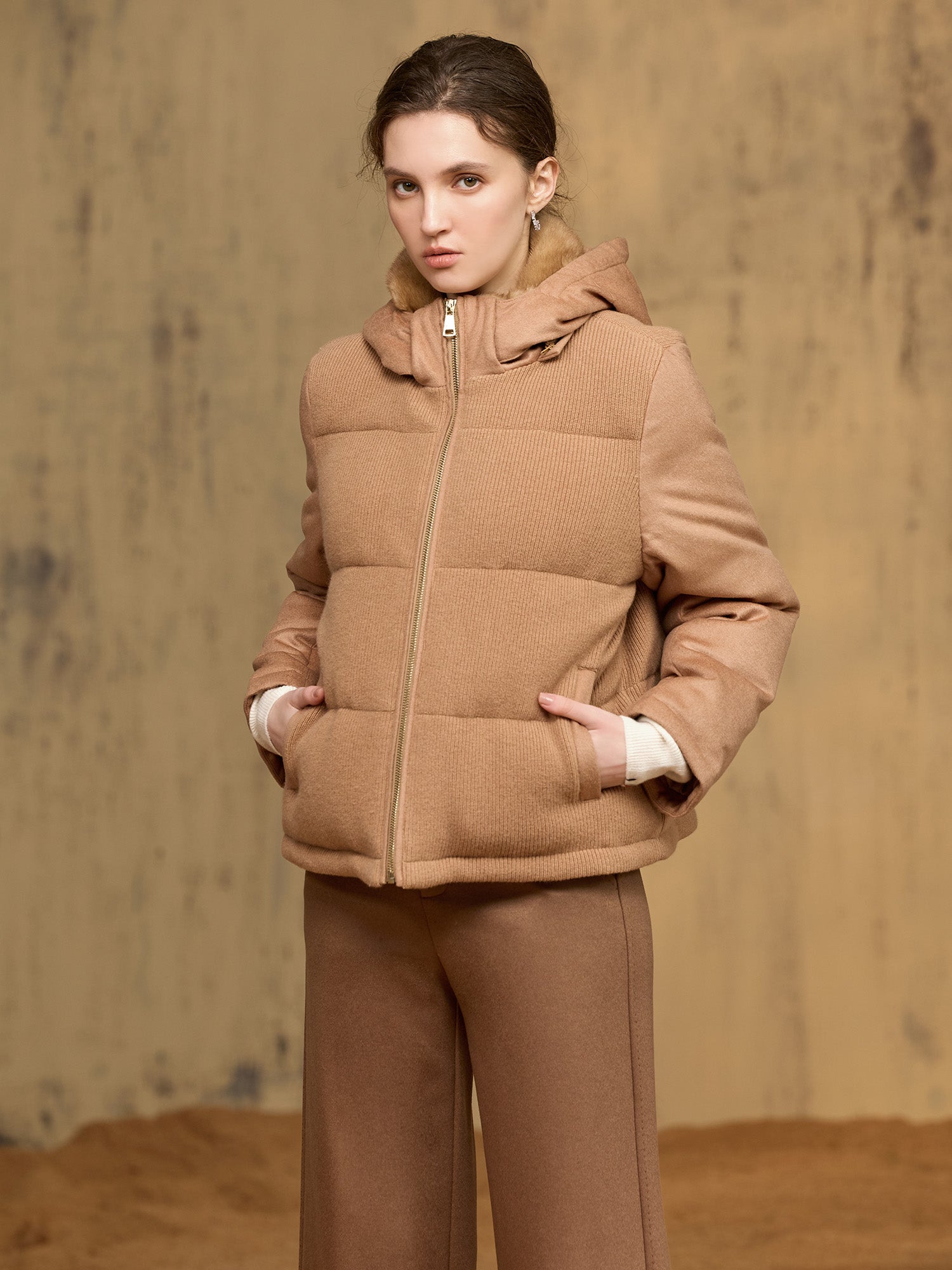 貂毛領連帽羽絨外套